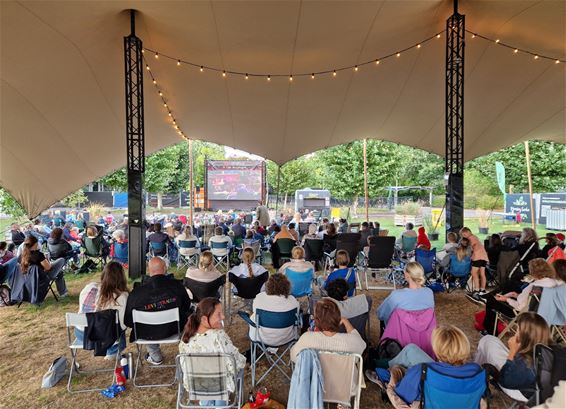 Filmavond op de speelplaats bij De Robbert - Hamont-Achel