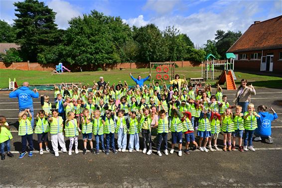 Fluohesjes voor eerstejaars De Buiteling - Beringen