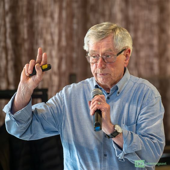 Fons Tuyaerts en het Pelts dialect - Pelt