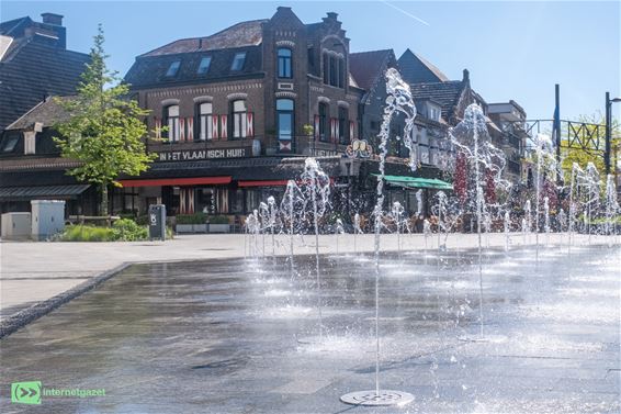 Fonteinen Marktplein Neerpelt werken weer - Pelt