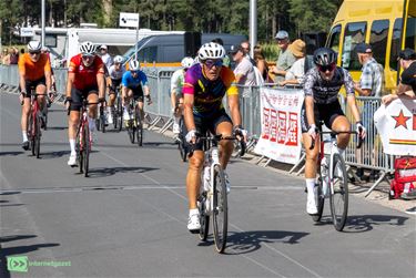 Fotofinish wijst wereldkampioene aan - Hamont-Achel
