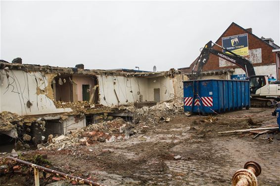 Garage Meekers tegen de grond - Beringen