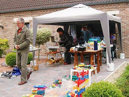 Garageverkoop op 20 april - Peer