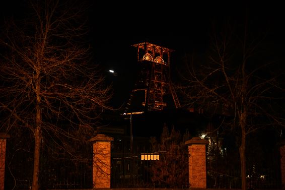 Gebouwen kleuren oranje tegen geweld op vrouwen - Beringen