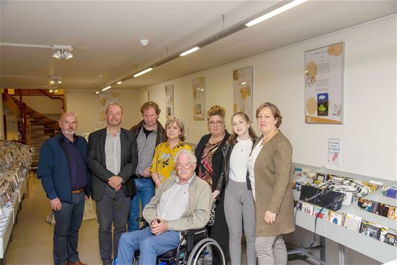 Gedichten in de bibliotheek - Lommel