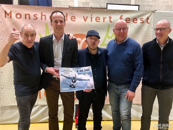 Geld van vliegmeeting voor Monsheide - Peer