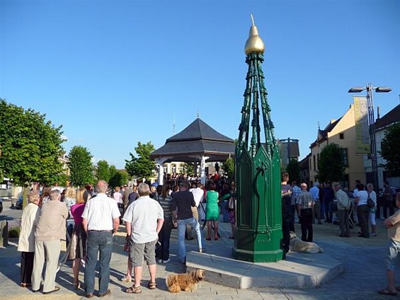 Gerenoveerde kiosk ingehuldigd - Peer