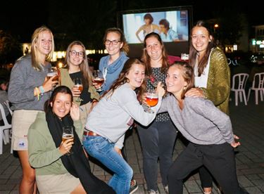 Geslaagd bier-en filmterras in Koersel - Beringen