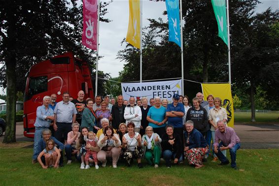 Geslaagd buurfeest van de Heikapper in Holheide - Pelt