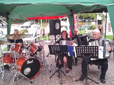 Geslaagd debuut van 'Something else' - Lommel