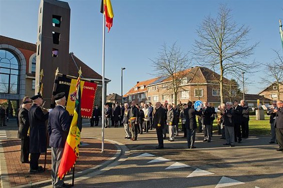 Gesneuvelden herdacht bij Vredesmonument - Neerpelt