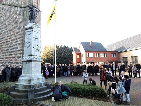 Gesneuvelden ook in SHLille herdacht - Neerpelt