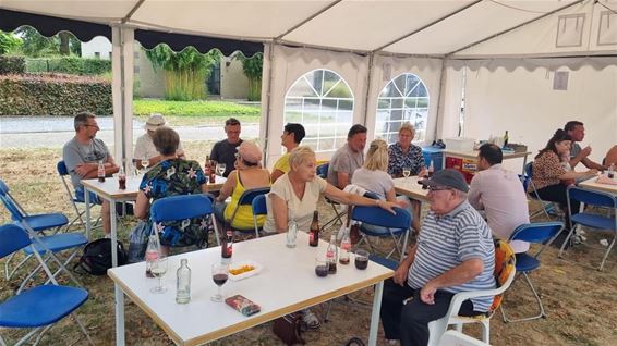 Gezellig burenfeest Petermansstraat - Beringen