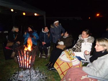 Gezellig kletsen met de buren - Beringen