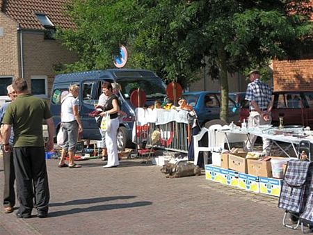 Gezellig op de rommelmarkt - Neerpelt