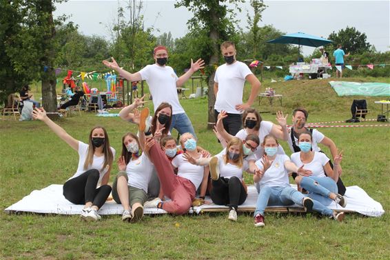 Gezellige 'Bubbelpop' als laatste schooldag - Beringen