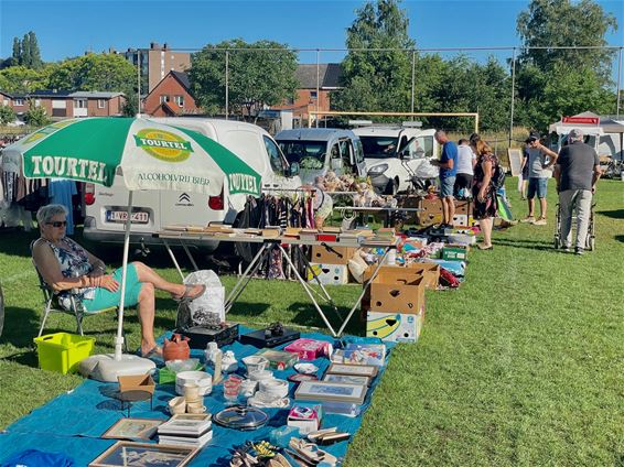 Gezellige rommelmarkt KVK Beringen - Beringen