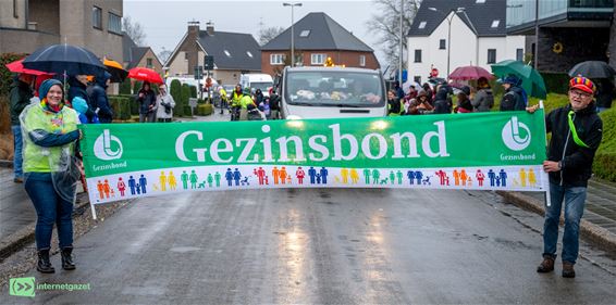 Gezinsbond trekt mee in reclamestoet - Pelt