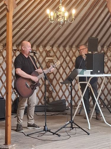 Gluren bij de buren in Balen en Arendonk - Lommel
