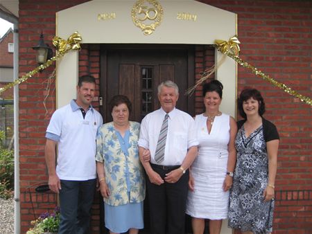 Gouden bruiloft in de Boegstraat - Neerpelt