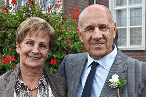 Gouden bruiloft in de Burg. Van Lindtstraat - Overpelt