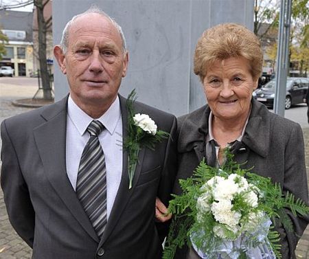 Gouden bruiloft in de Burg. Van Lindtstraat - Overpelt