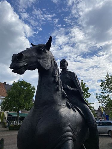 Graaf van Horne komt eindelijk thuis - Bocholt