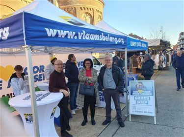 Gratis soep op de markt van Paal - Beringen