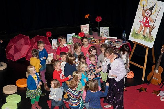 Groot succes voor Lezebezeboekedag - Neerpelt