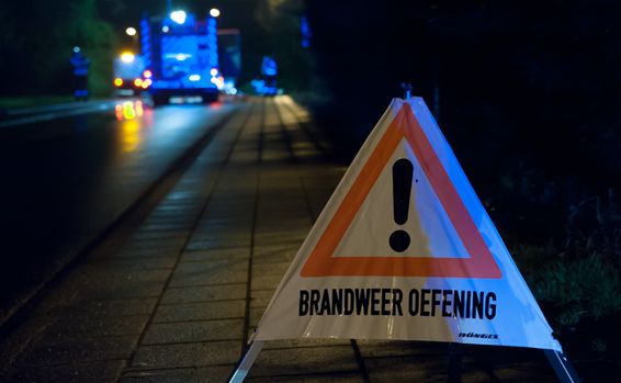 Brandweeroefening in de Hoekstraat - Neerpelt