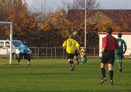 Grote Heide wint Neerpeltse derby - Neerpelt