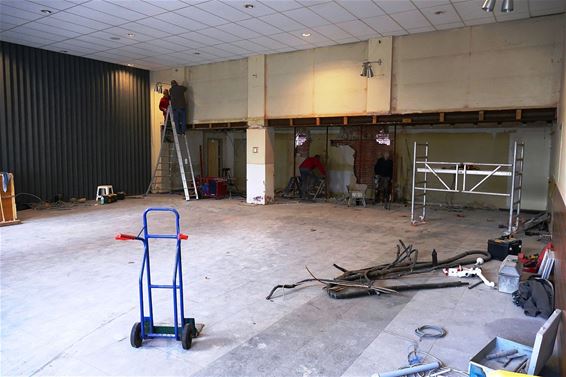 Grote zaal parochiehuis Lille wordt vernieuwd - Pelt