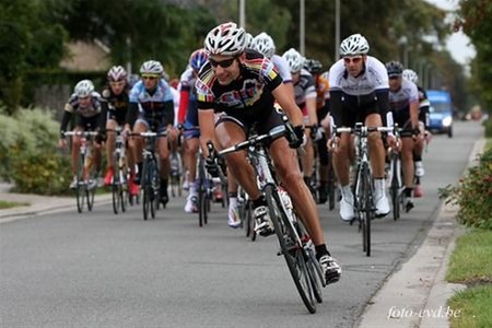 Guy Van Broekhoven wint in Lommel-Kolonie - Lommel