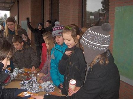 Haïti: cake en wafels van de schoolkinderen - Hamont-Achel