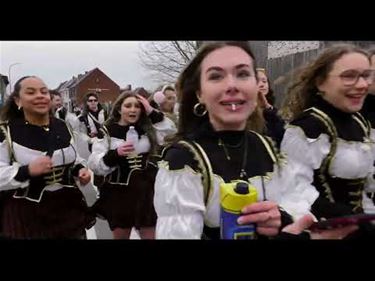 Hameter carnavalsstoet in 8 minuten 44 seconden - Hamont-Achel