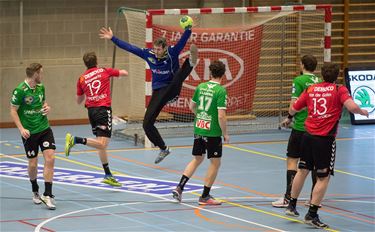 Handbal: Achilles Bocholt klopt Initia - Bocholt