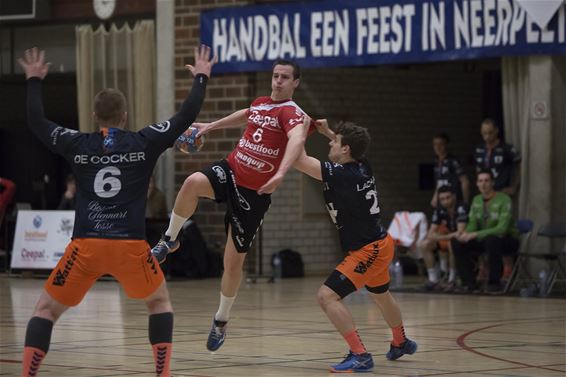 Handbal: Sporting klopt Doornik - Neerpelt