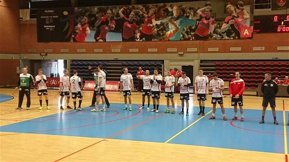 Handbal: Sporting pakt punt bij Sasja - Neerpelt