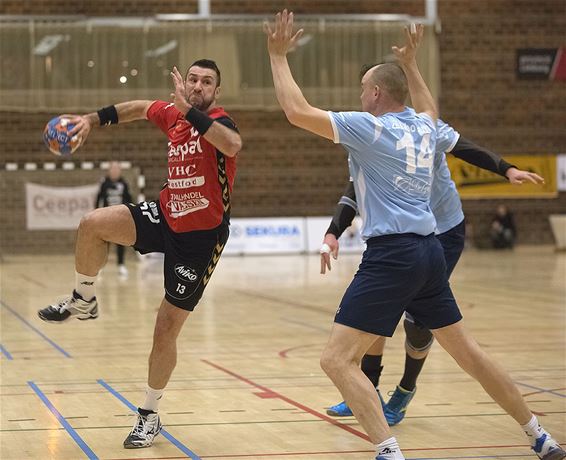 Handbal: Sporting verslaat Houthalen - Neerpelt