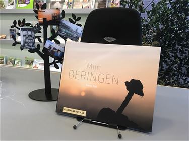 Hans Put signeert boek 'Mijn Beringen' - Beringen