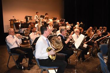 Harmonie Beringen speelt Ritmico - Beringen