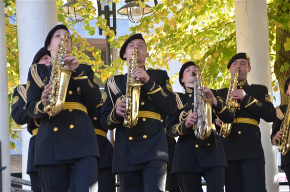 Harmonie uit Oekraïne in het centrum - Lommel