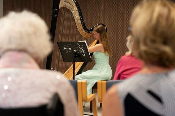 Harpmuziek in het rusthuis - Pelt