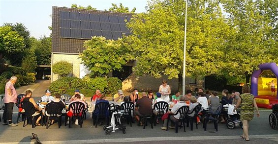 Heikant: speelstraat, mét pannenkoeken - Neerpelt