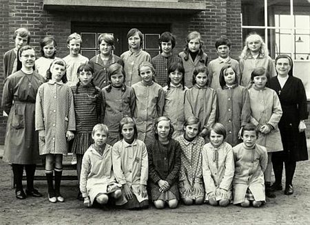 Herinneringen: de 12-jarige meisjes in 1967 - Neerpelt