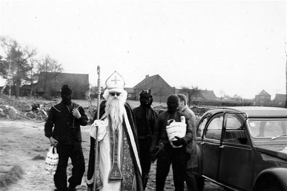 Herinneringen: de Zwarte Pieten van 1966 - Hamont-Achel