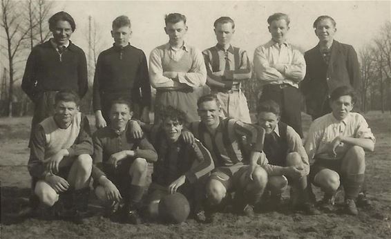 Herinneringen: kermisvoetbal in 1948 - Neerpelt