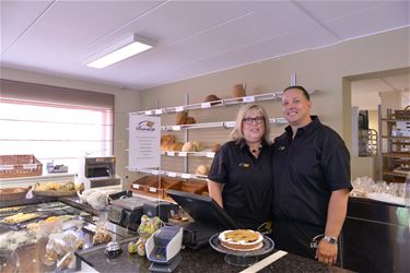 Heropening bakkerij Nieuwendijk - Beringen