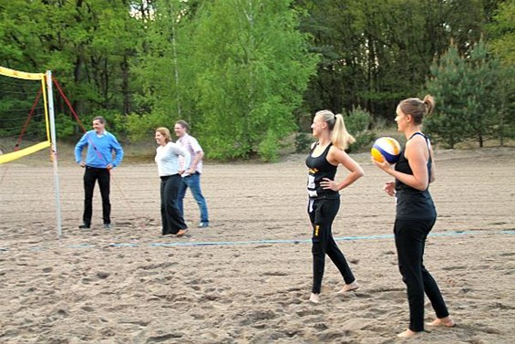 Het BK beachvolley in de Hechtelse duinen - Hechtel-Eksel