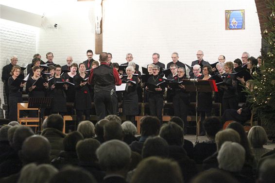 'Het Daghet' zong sfeervol kerstconcert - Lommel